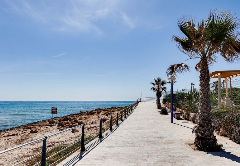 Rynek Pierwotny - Villa -
Orihuela Costa - La Zenia