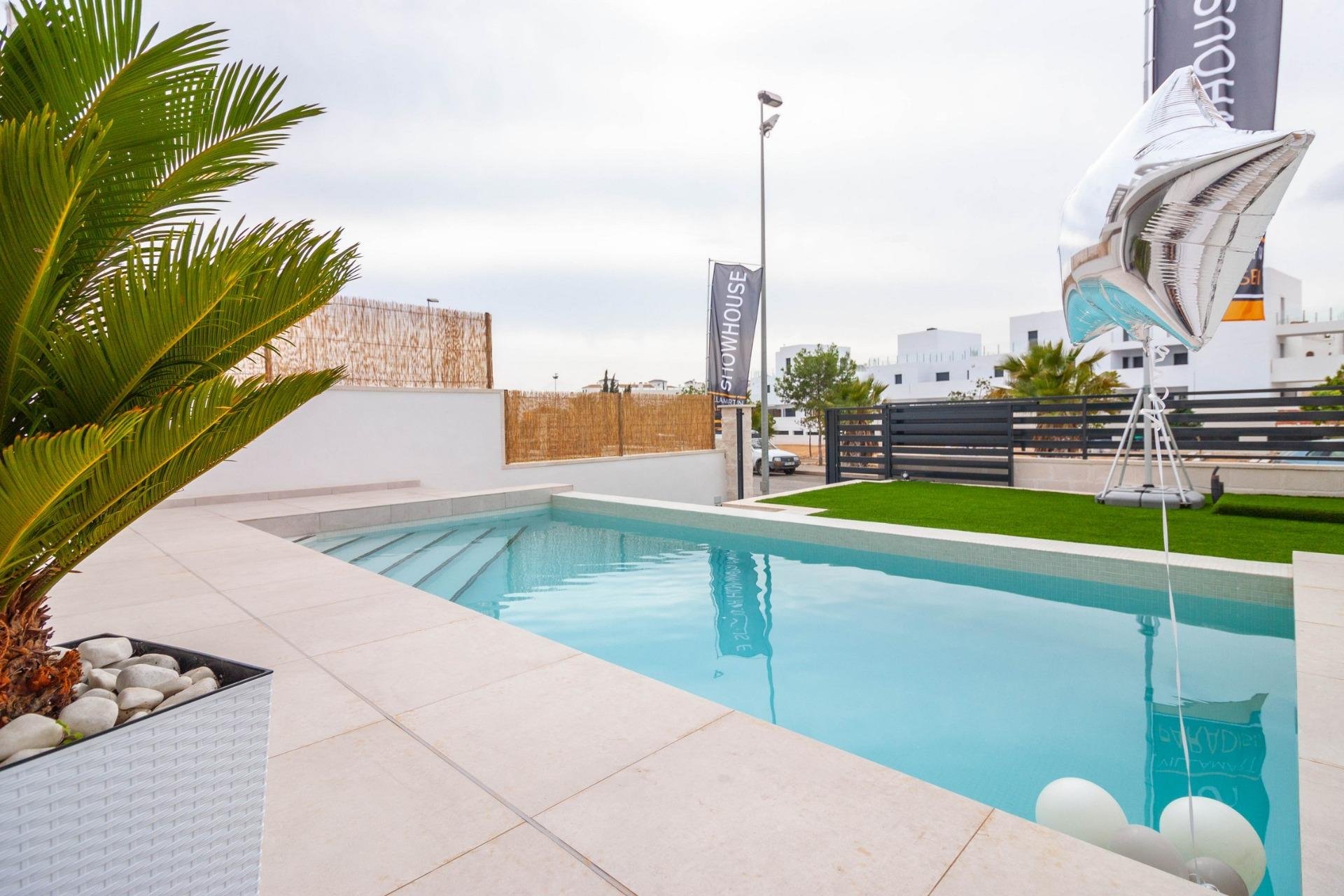 Rynek Pierwotny - Villa -
Orihuela Costa - PAU 8
