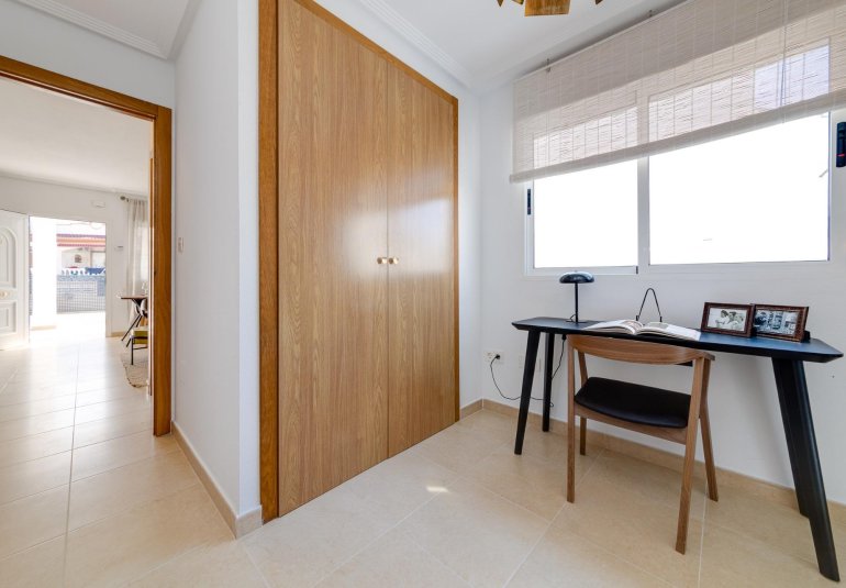 Rynek Pierwotny - Villa -
San Fulgencio - El Oasis