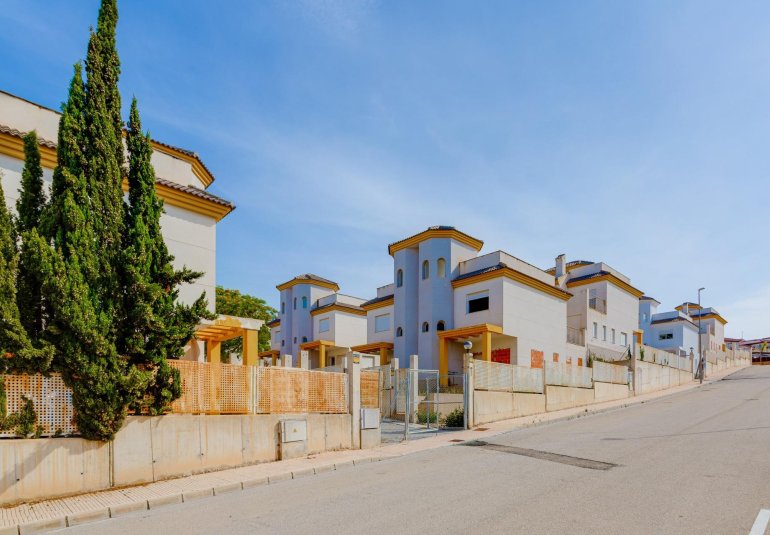 Rynek Pierwotny - Villa -
San Fulgencio - El Oasis