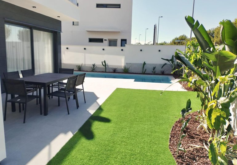 Rynek Pierwotny - Villa -
San Javier - Roda Golf