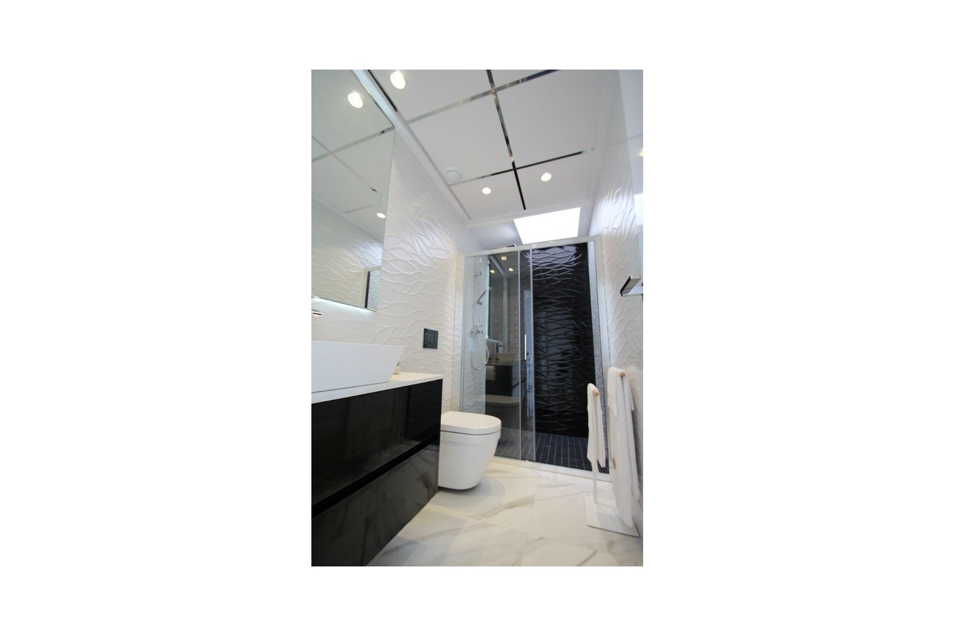 Rynek Pierwotny - Villa -
San Miguel - Cerro del Sol