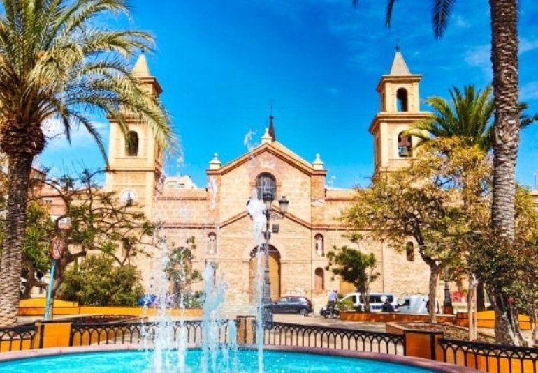 Rynek Pierwotny - Villa -
Torrevieja - Aguas Nuevas