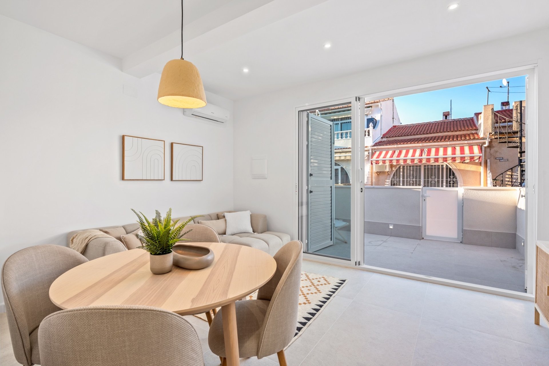 Rynek Wtórny - Adosado -
Torrevieja - El chaparral