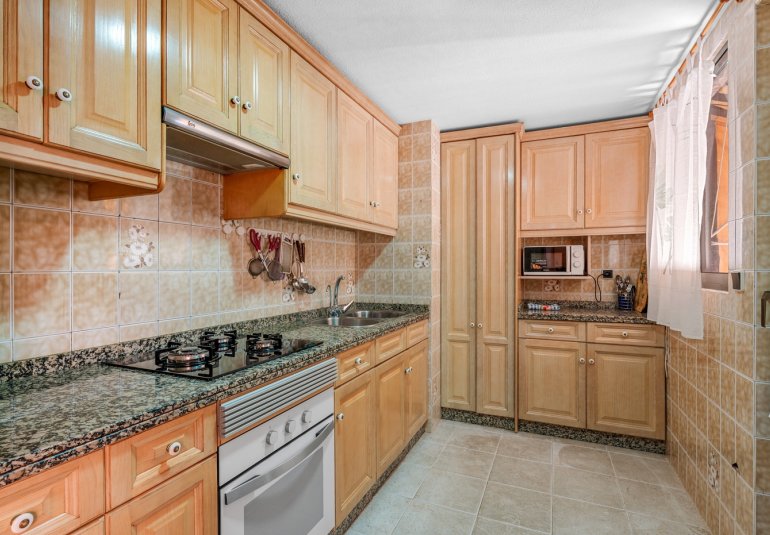 Rynek Wtórny - Apartament -
Arenales del Sol - Segunda linea playa