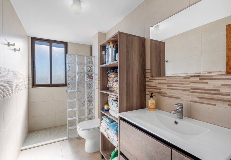 Rynek Wtórny - Apartament -
Arenales del Sol - Segunda linea playa