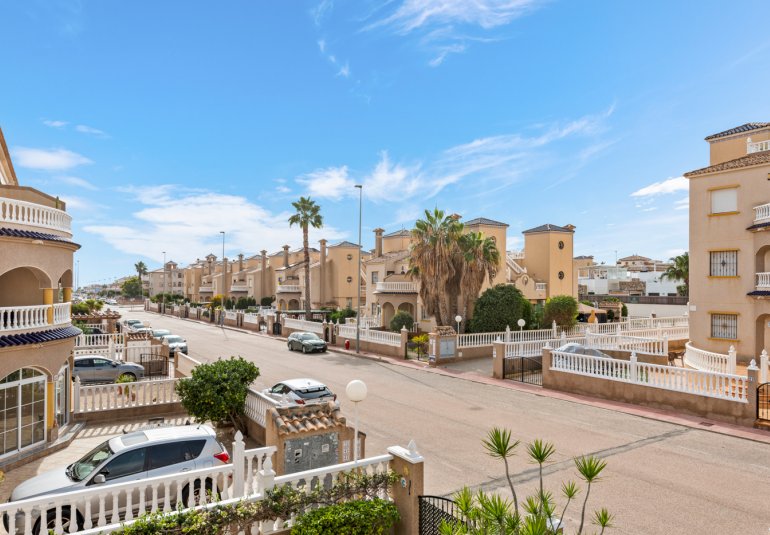 Rynek Wtórny - Apartament -
Orihuela Costa - Lomas de Cabo Roig