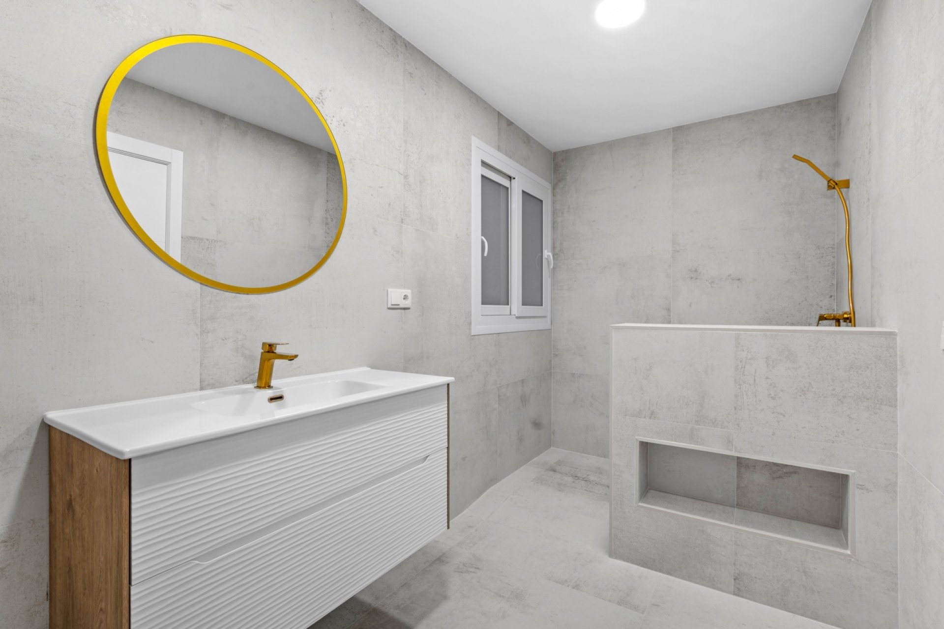 Rynek Wtórny - Apartament -
Torrevieja - Playa del Acequión