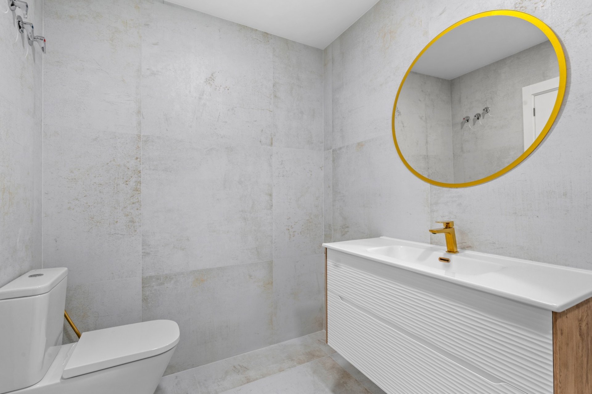 Rynek Wtórny - Apartament -
Torrevieja - Playa del Acequión