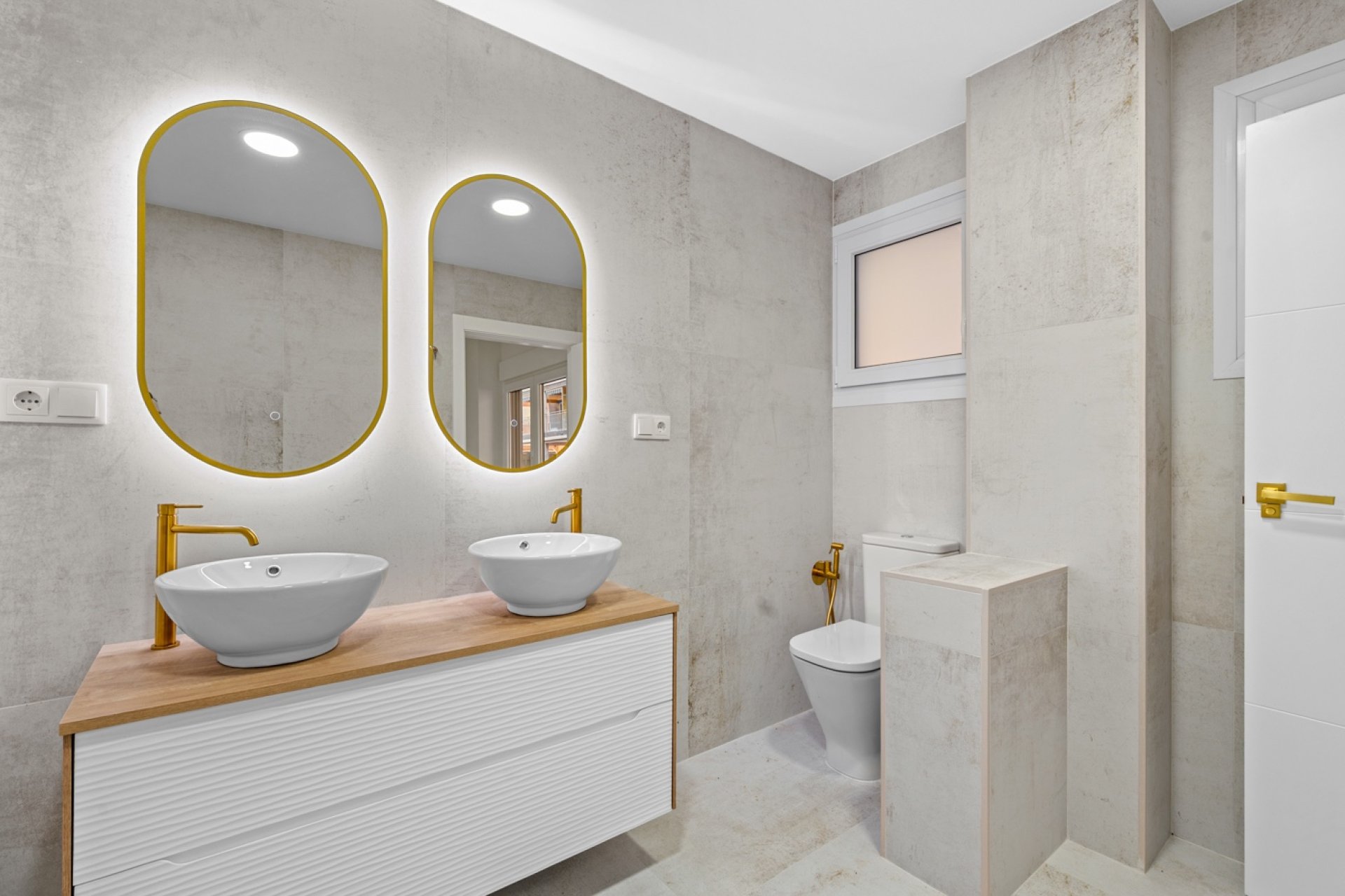 Rynek Wtórny - Apartament -
Torrevieja - Playa del Acequión