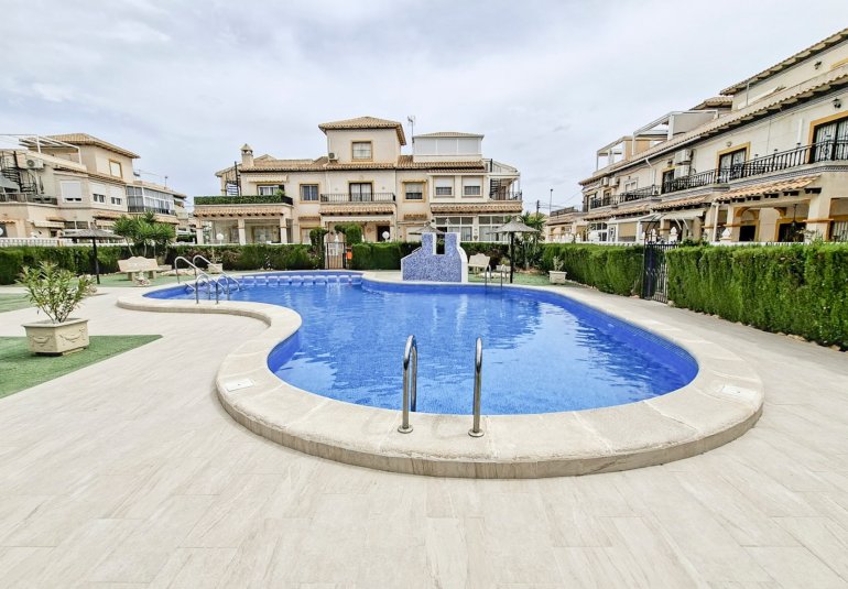 Rynek Wtórny - Bungalow -
Orihuela Costa