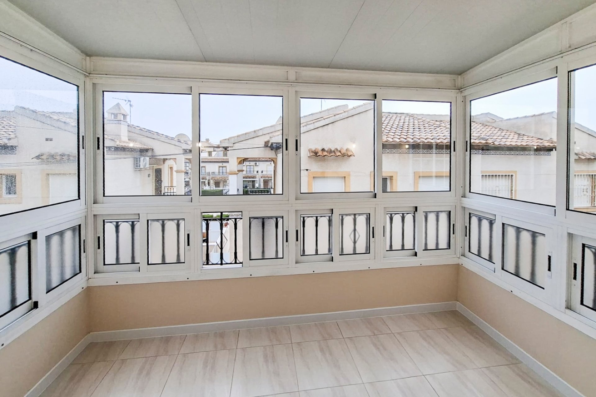 Rynek Wtórny - Bungalow -
Orihuela Costa