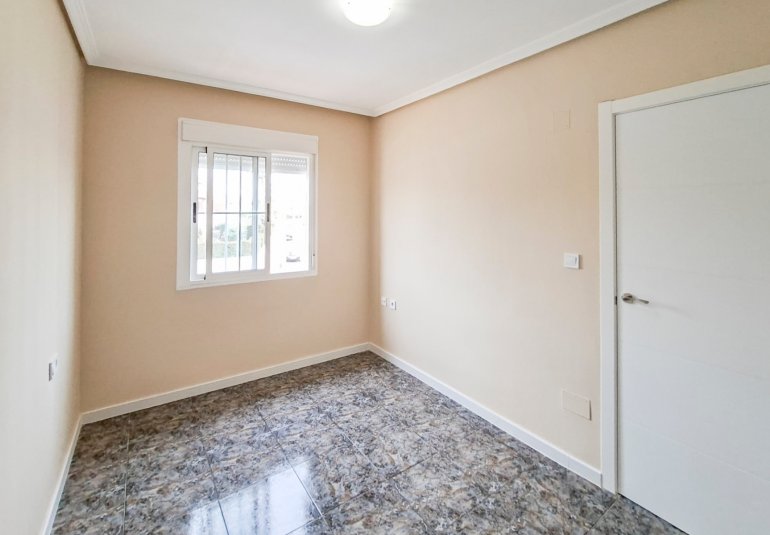 Rynek Wtórny - Bungalow -
Orihuela Costa