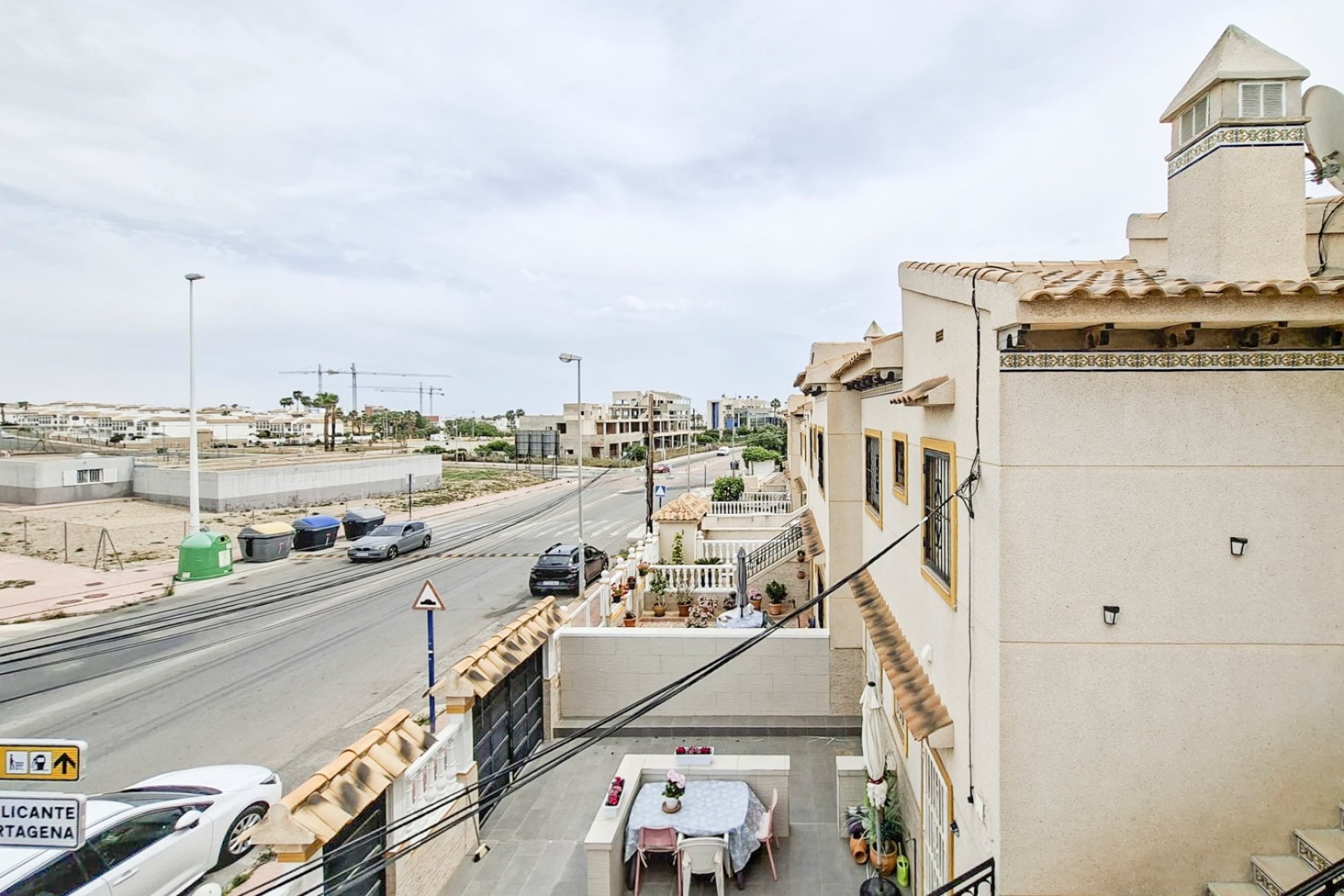 Rynek Wtórny - Bungalow -
Orihuela Costa