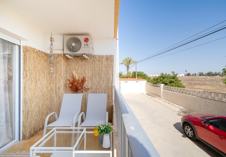 Rynek Wtórny - Flat -
Orihuela Costa - Punta Prima