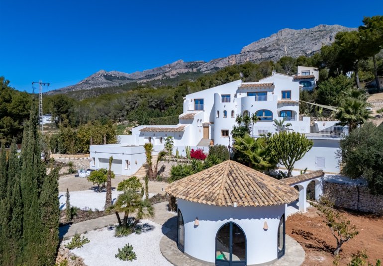 Rynek Wtórny - Szalet -
Altea