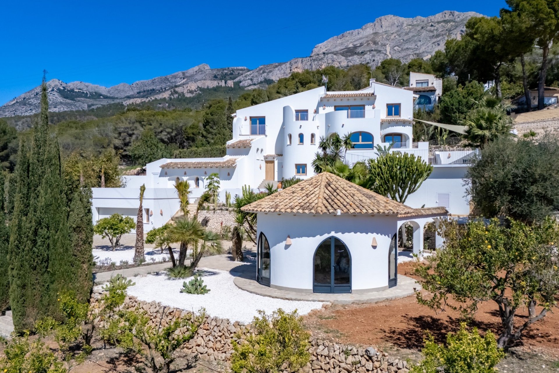 Rynek Wtórny - Szalet -
Altea