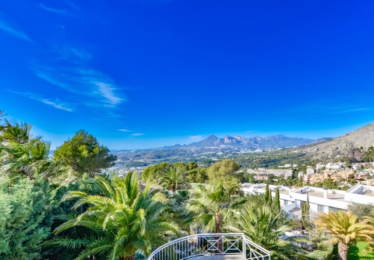 Rynek Wtórny - Villa -
Altea - Sierra de Altea