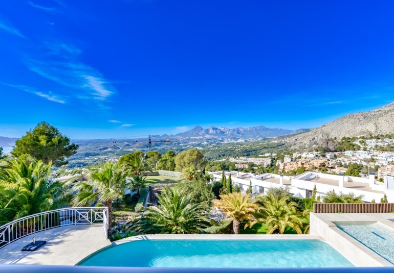 Rynek Wtórny - Villa -
Altea - Sierra de Altea
