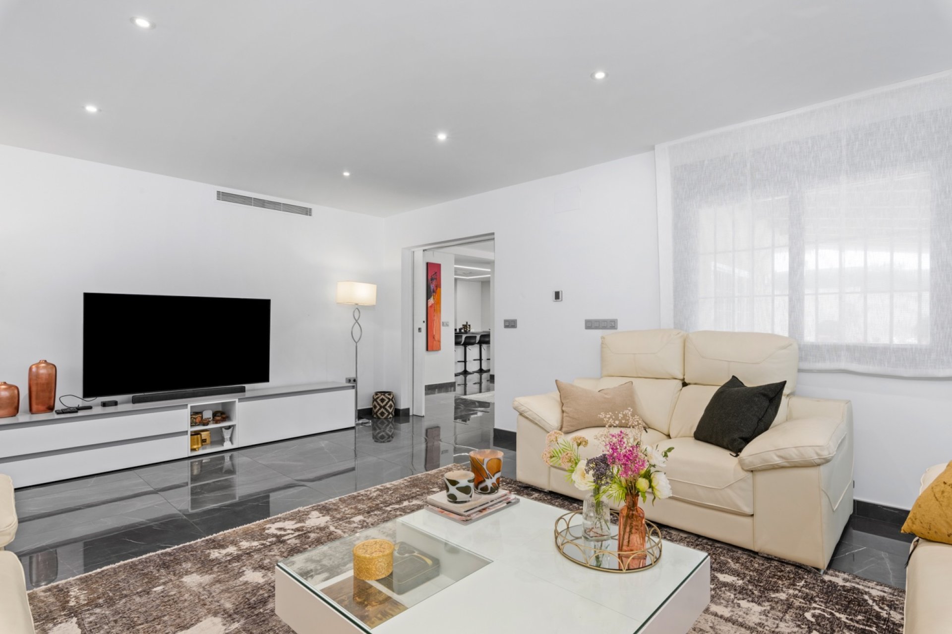 Rynek Wtórny - Villa -
San Juan Alicante - Frank Espinós