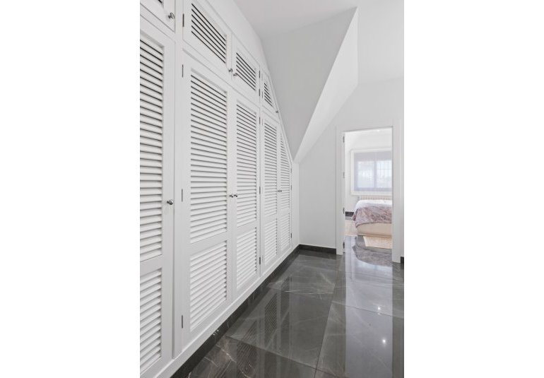 Rynek Wtórny - Villa -
San Juan Alicante - Frank Espinós