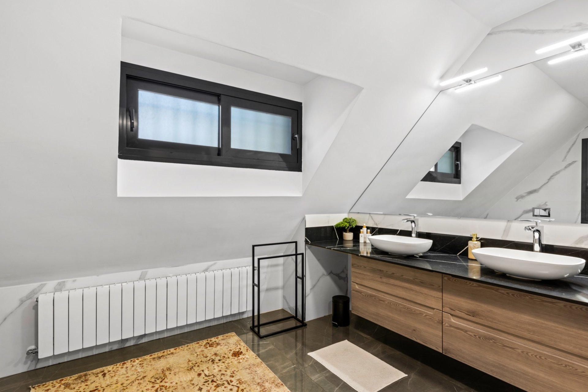 Rynek Wtórny - Villa -
San Juan Alicante - Frank Espinós