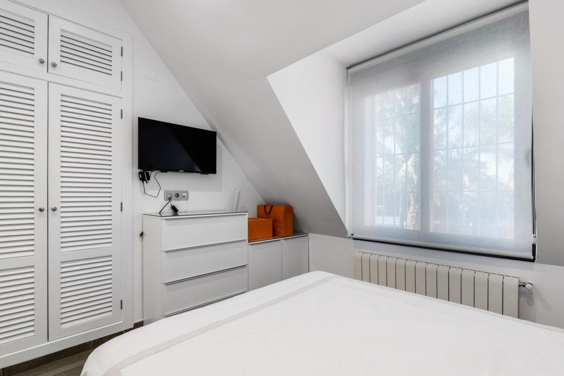 Rynek Wtórny - Villa -
San Juan Alicante - Frank Espinós