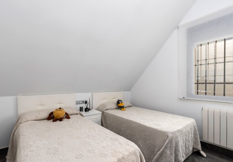 Rynek Wtórny - Villa -
San Juan Alicante - Frank Espinós