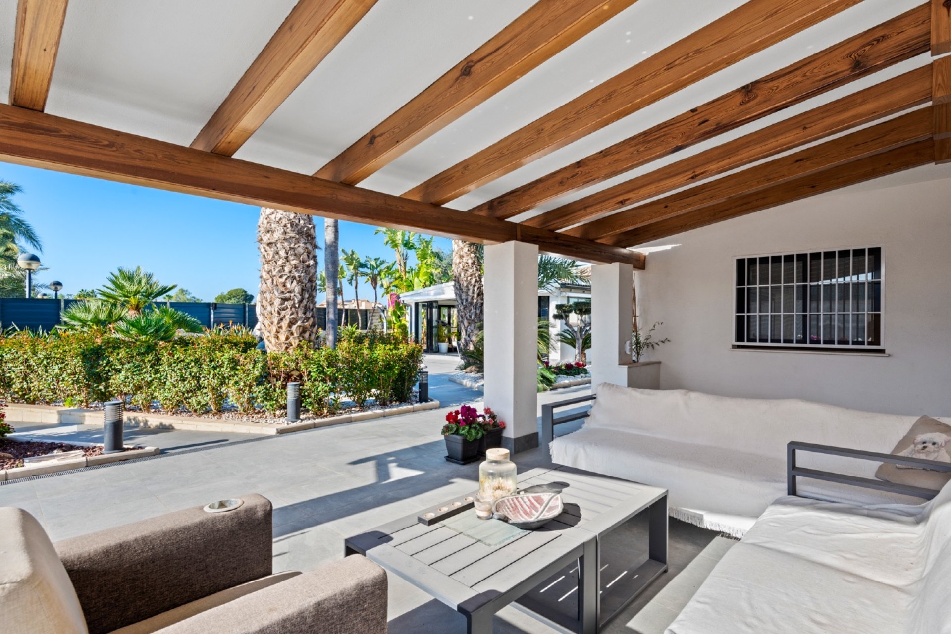Rynek Wtórny - Villa -
San Juan Alicante - Frank Espinós