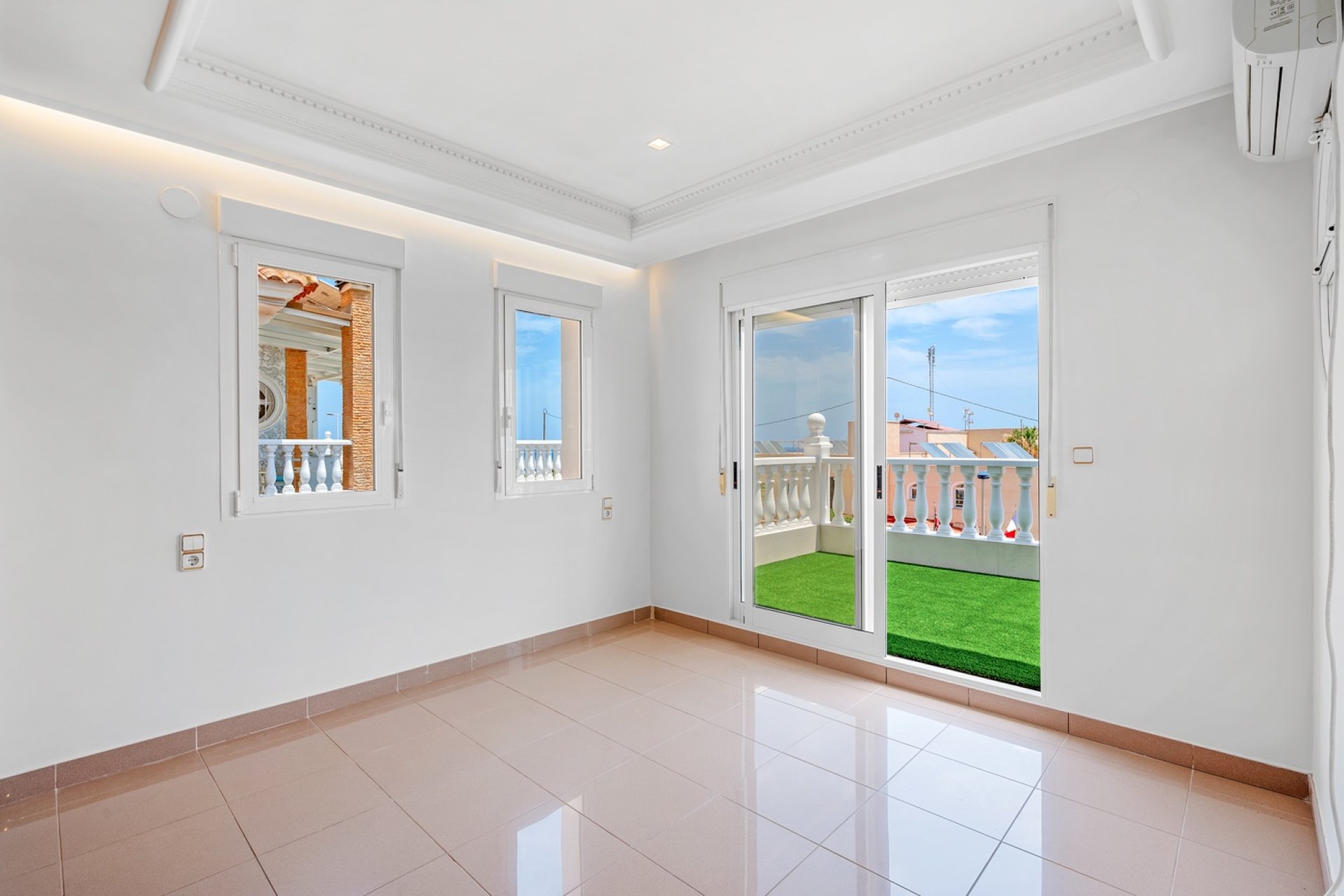 Rynek Wtórny - Villa -
Torrevieja