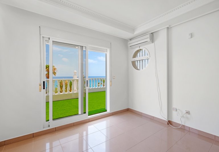 Rynek Wtórny - Villa -
Torrevieja
