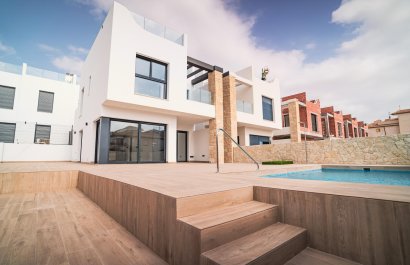 Villa - Obra nueva - Orihuela Costa -
                Punta Prima