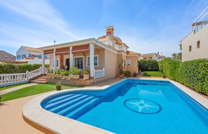 Villa - Resale - Torrevieja -
                La Mata