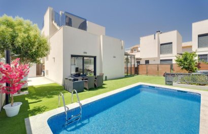 Villa - Rynek Wtórny - Torrevieja -
                Torrevieja