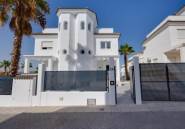 Rynek Pierwotny - Villa -
San Fulgencio - El Oasis