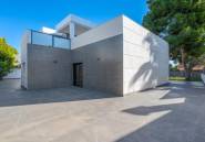 Resale - Villa -
Campoamor